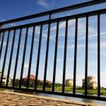 Riviera C30 Railing Level
