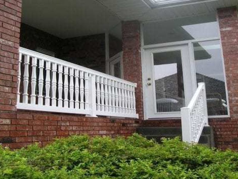 vinyl railing